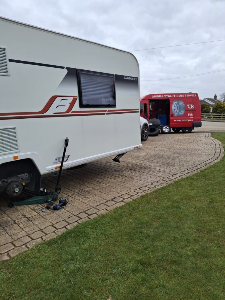 Caravan & motorhome tyre fitting